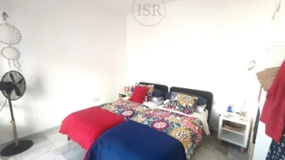Apartment on Calle de los Embajadores photo 12