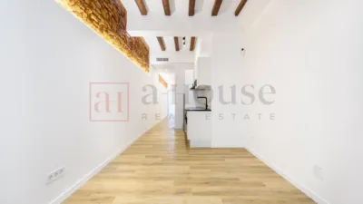 Apartment on Carrer de la Creu dels Molers photo 4