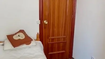 Apartment on Avenida de Pablo Iglesias photo 17