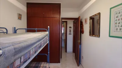Apartment on Carrer de l'Empordà photo 14