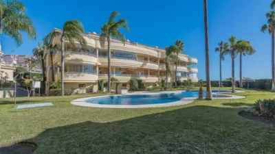 Piso en calle Torrequebrada photo 15