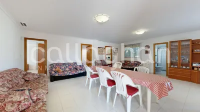 Chalet on Calle Rio Turia photo 14