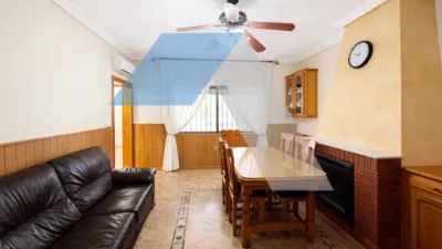 Ground floor flat in the South photo 20