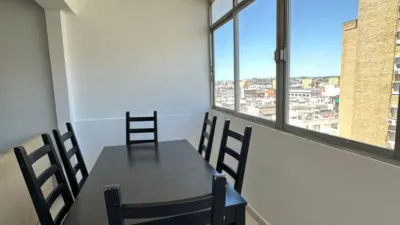 Apartment in Zona Esperanza de Triana photo 2