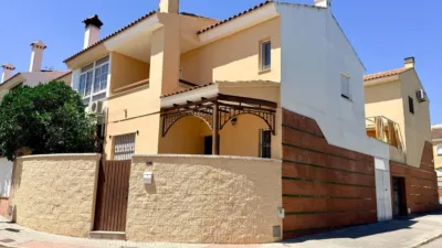 Terraced house on Calle de Uruguay photo 3