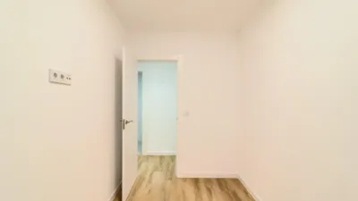 Apartment on Carrer de Higinio Noja 'Professor' photo 24