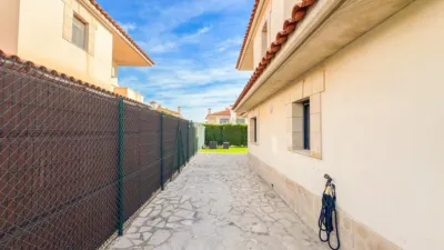 Chalet on Carrer del Migjorn photo 42