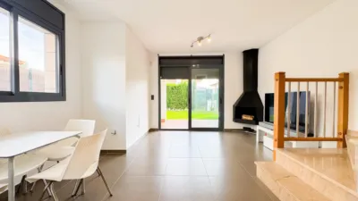 Chalet on Carrer del Migjorn photo 7
