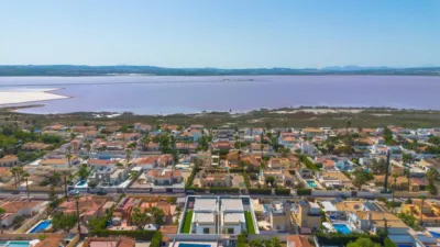 Casa – Torrevieja, Urbanización Los Balcones - Més