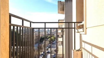 Apartment on Carrer de Miami photo 4