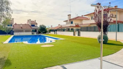 Chalet on Carrer del Migjorn photo 17