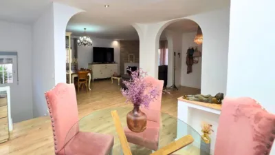 Chalet on Calle Río Nervión photo 13
