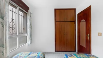 Bungalow on Arquitecto Larramendi Street photo 26