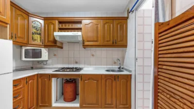 Bungalow on Arquitecto Larramendi Street photo 20