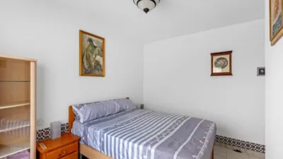 Bungalow on Arquitecto Larramendi Street photo 29