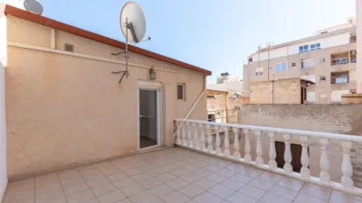 Bungalow on Arquitecto Larramendi Street photo 4