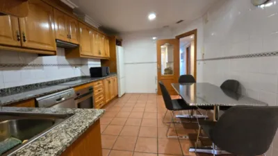 Apartment on Poeta Miguel Hernandez Street photo 15