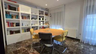 Apartment on Poeta Miguel Hernandez Street photo 2