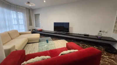 Apartment on Poeta Miguel Hernandez Street photo 3