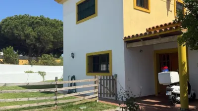 Chalet in La Colonia - Los Pinos photo 7