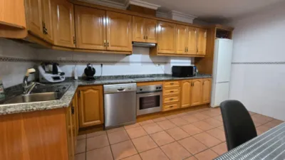 Apartment on Poeta Miguel Hernandez Street photo 16
