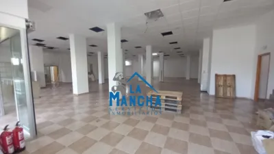 Local comercial en alquiler en Hospital - Vista 4