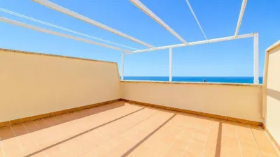 Apartment on Calle del Pintor Marià Carbonell Llopis photo 2