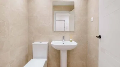 Apartment on Calle del Pintor Marià Carbonell Llopis photo 20