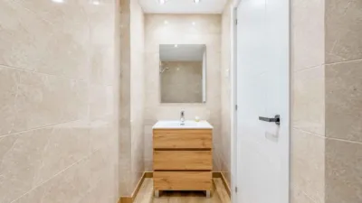 Apartment on Calle del Pintor Marià Carbonell Llopis photo 28