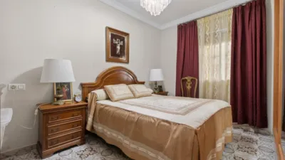 Apartment on Calle Cándido Nocedal photo 33