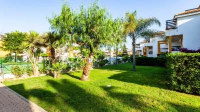 Penthouse on Avenida Medina Azahara photo 35
