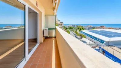 Apartment on Calle del Pintor Marià Carbonell Llopis photo 12