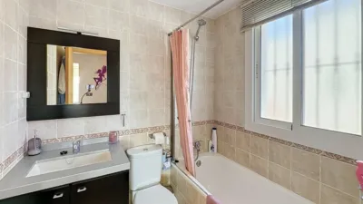 Semi-detached house on Avenida de la Alhambra, 6 photo 22