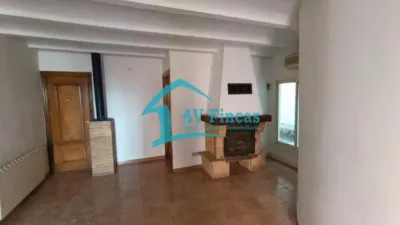 Flat on Carrer del Riu photo 3