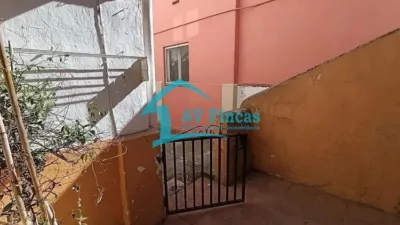 Flat on Carrer del Riu photo 24
