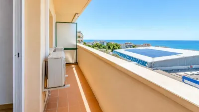 Apartment on Calle del Pintor Marià Carbonell Llopis photo 25