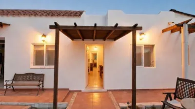 Chalet in Retamar photo 6
