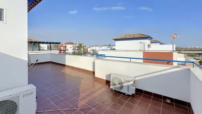 Semi-detached house on Avenida de la Alhambra, 6 photo 32