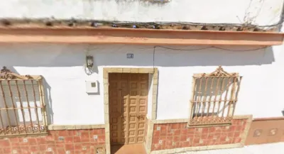 House on Hnos Alvarez Quintero Street photo 3