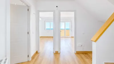 Apartment on Calle del Pintor Marià Carbonell Llopis photo 18