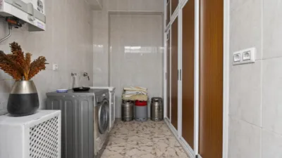 Apartment on Calle Cándido Nocedal photo 41