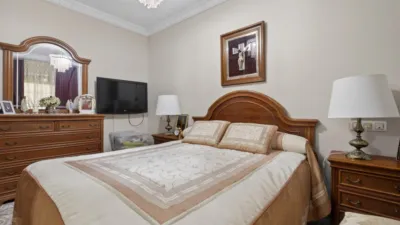 Apartment on Calle Cándido Nocedal photo 35