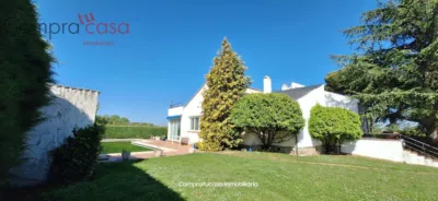 Chalet in Parque Robledo photo 3
