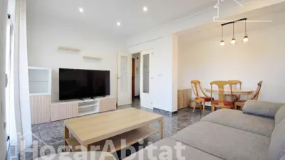 Flat in Carrer de la Safor photo 3