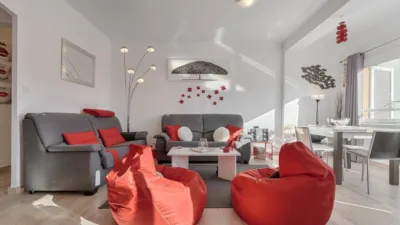 Apartment on L'amiral Frederico Gravina Street photo 8