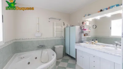 Chalet in Urb. Parque de Cubillas photo 49