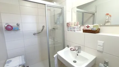 Semi-detached house in Larrabasterra photo 11