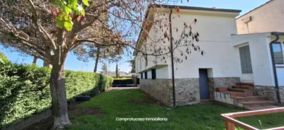 Chalet in Parque Robledo photo 13