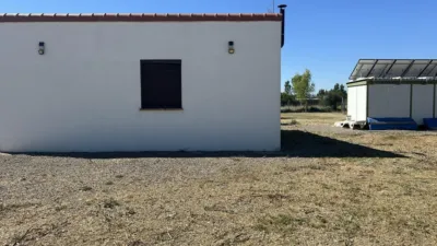 Rustic property on La Nava Street photo 36