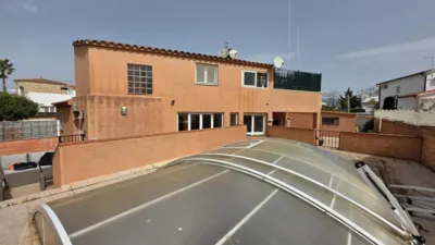 Single-family home in Empuriabrava photo 16
